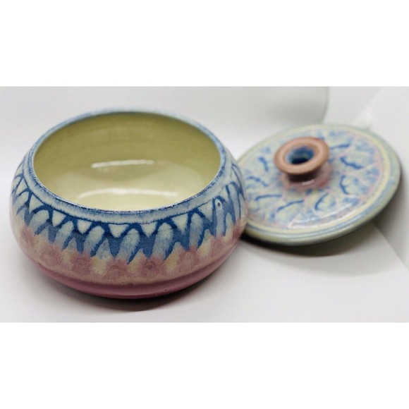 Studio Art Pottery Red Clay Serving Dish w/Lid Pink/blue Ombre Artist signed Lee - Picture 7 of 11